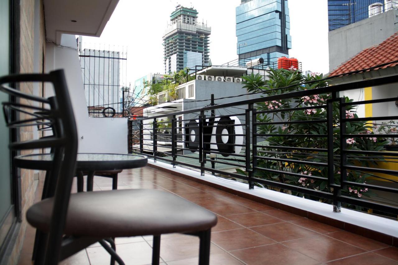 Oyo 245 Juana 21 Hotel Jakarta Exterior photo